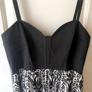 Gianni Bini Black and White Maxi Dress - Size L